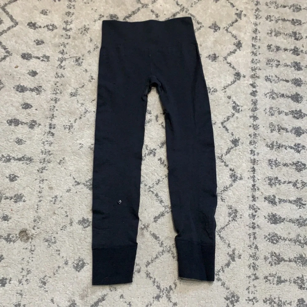 Lululemon Leggings Dark Grey - Size 4 - Picture 5 of 5
